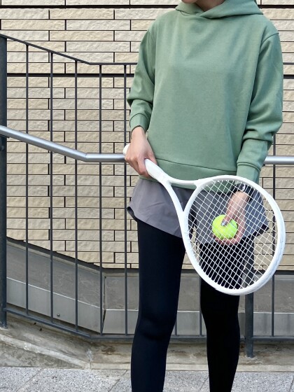 【ellesse】スウェットパーカーのご紹介です