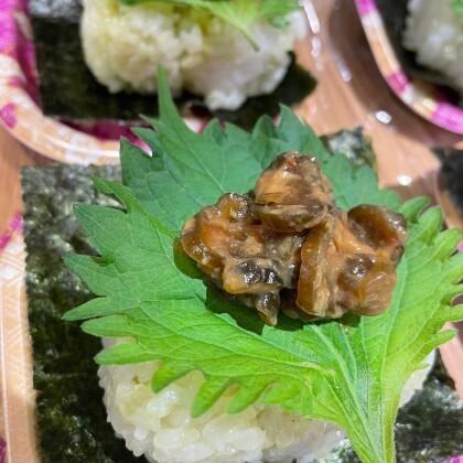 渋うま❕✨😋　抹茶塩の味噌胡瓜むすび🍙