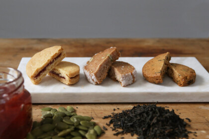 秋限定 クッキー缶 販売中🍪🍓