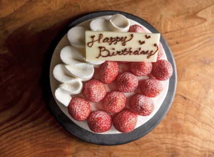 アニバーサリーケーキ🎂🍓🤍