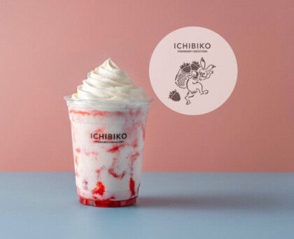 いちごミルクフラッペ🍓🥛🫧