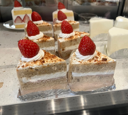 いちごとアールグレイのショートケーキ新発売 ☕️🤎