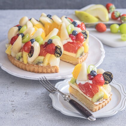 11月はとろける芳醇な香りラ・フランスのタルトが登場