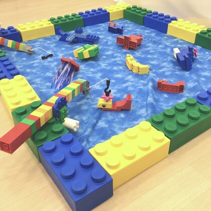 【1～3歳向けワークショップ】親子でブロックあそび🐟