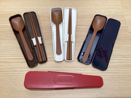スプーンとハシのコンビセット✨