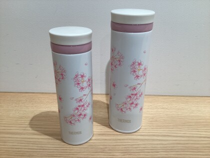 桜デザインの水筒🌸