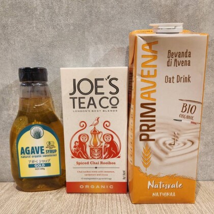 イギリス発オーガニックティーブランド【JOE'S TEA】 スパイシーチャイルイボスのミルクティー🌱