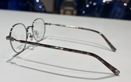 ✨【新作入荷】メタルフレーム✨