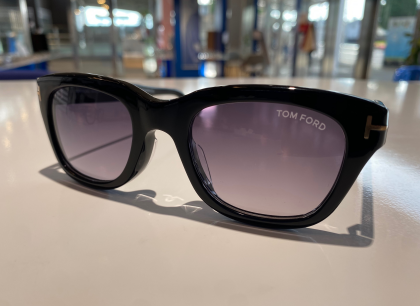 ✨【大人気】TOMFORD入荷✨