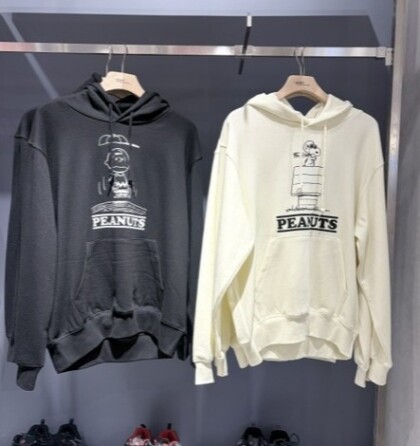PEANUTSコラボアイテム販売中！